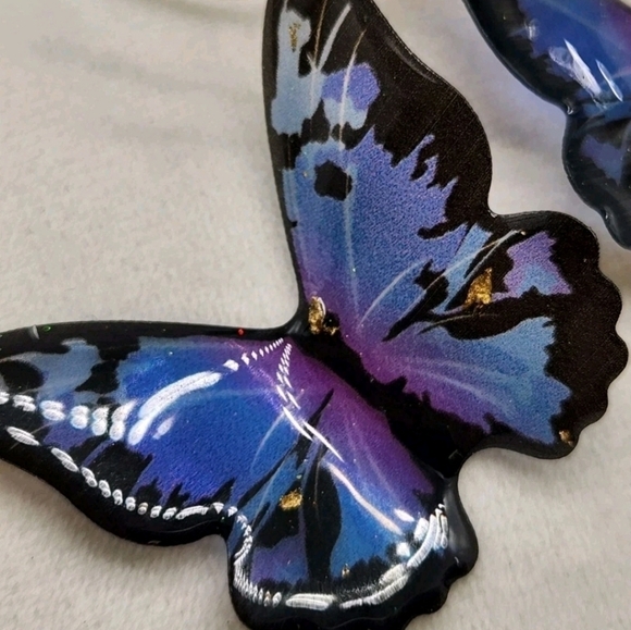 Bijou Brigitte Butterfly Dangle Drop Hoop Earrings Blue Purple Acrylic Gold Tone - Picture 11 of 11